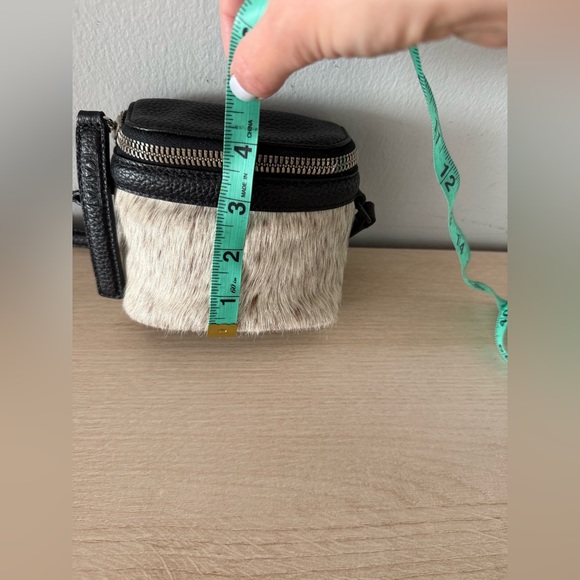 KARA Ponyhair Crossbody Bag, pre-owned - Picture 15 of 16